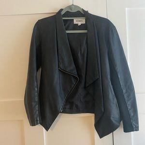 BB Dakota black leather jacket with zipper details size small